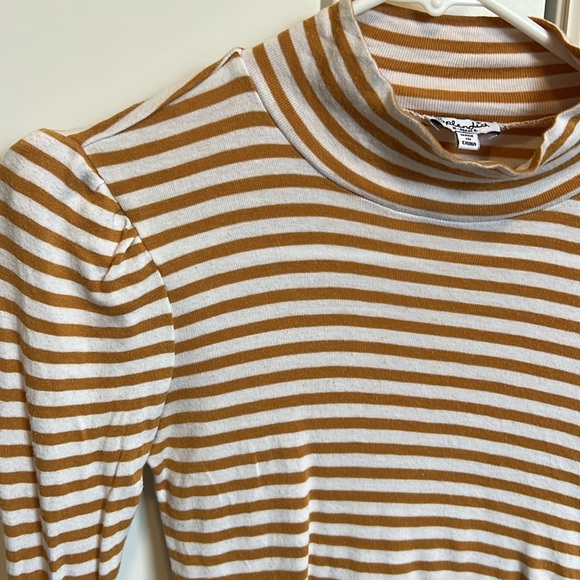 Stripe mock neck top - Picture 2 of 2
